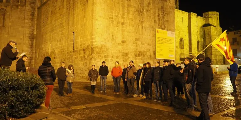 Concentració a la Seu en solidaritat amb el regidor vigatà Joan Coma