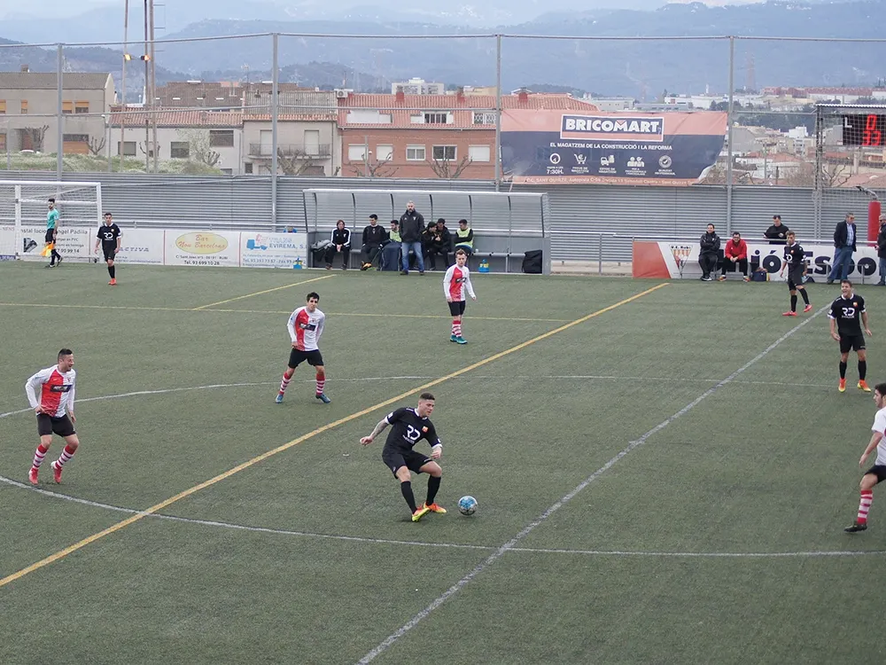 Bon posicionament del Rubí i pilota per al Santboià. Aquest ha estat el partit a Can Rosés