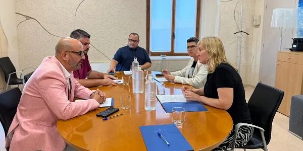 Costes inicia les tasques de renaturalització de l'aparcament de la platja dels Muntanyans de Torredembarra
