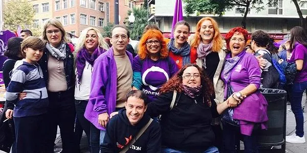 La ‘Marea Morada’ i la ruta #AtarseLosCordones centren l’assemblea de Podem Altafulla d’aquest diumenge