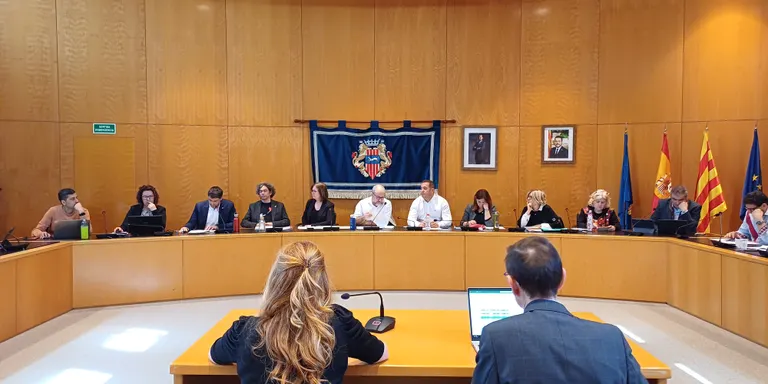 El ple de Cambrils aprova de manera inicial el pressupost d’enguany amb els vots de l’equip de govern