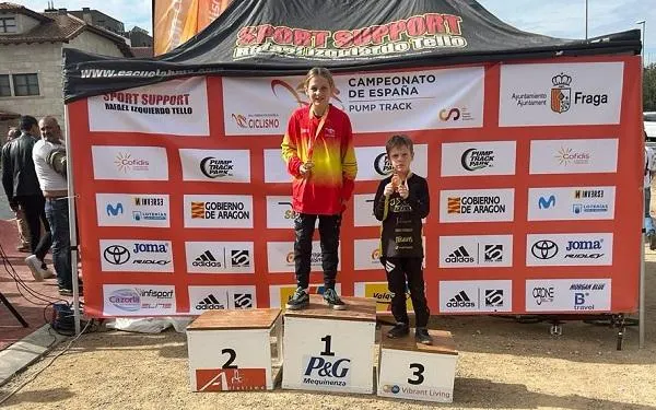 Els ciclistes d’Altafulla, Mia i Yan Ayats Kruglova, or i bronze en el Campionat d’Espanya de Pump Track