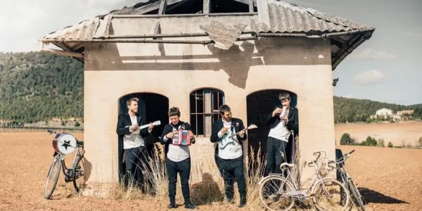 El Teatre Principal ballarà al ritme dels instruments de joguina