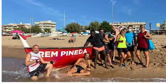 Regata de llaguts, arrossada i sardinada, havaneres, música cubana i mariachis, a la Festa de la Mar de Pineda