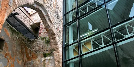 La Biblioteca Sant Agustí reprèn les activitats culturals amb la presentació del llibre ‘L’unicorn de la Cerdanya’, de Ruth Comellas