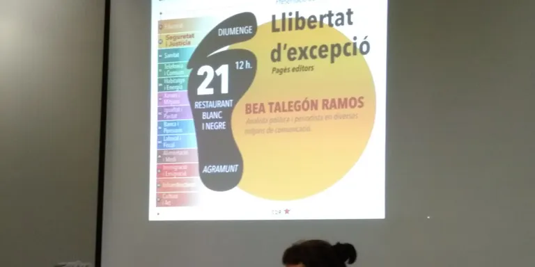 Bea Talegón ofereix una xerrada en el marc del calendari 'Passos per la República'