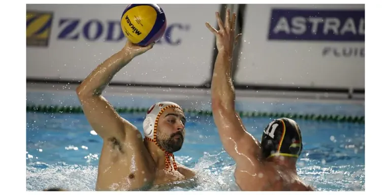 Espanya goleja a Alemanya (16-7)