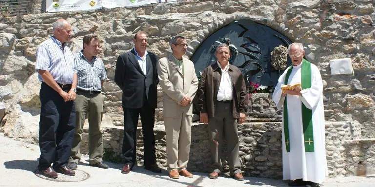 Bescaran inaugura els Murals de les Fonts
