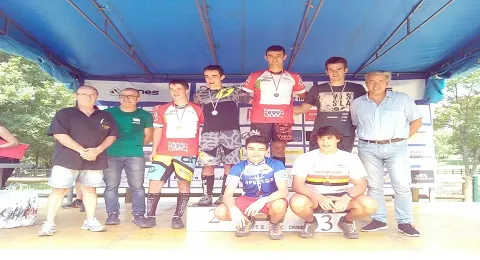 ANDONI PÉREZ Y UNAI GÓMEZ LOGRAN LA PLATA Y EL BRONCE EN EL CAMPEONATO DE EUSKADI DE TRIAL