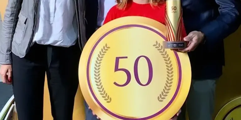 El Club d'Esquí Port del Comte i la Societat de Caçadors de Llobera reben un reconeixement pels seus 50 anys d'història