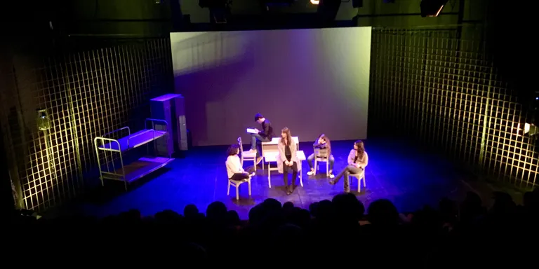 'Abans ningú deia t'estimo' (CCR) arriba ara a les presons de Puig de les Basses i Mas Enric