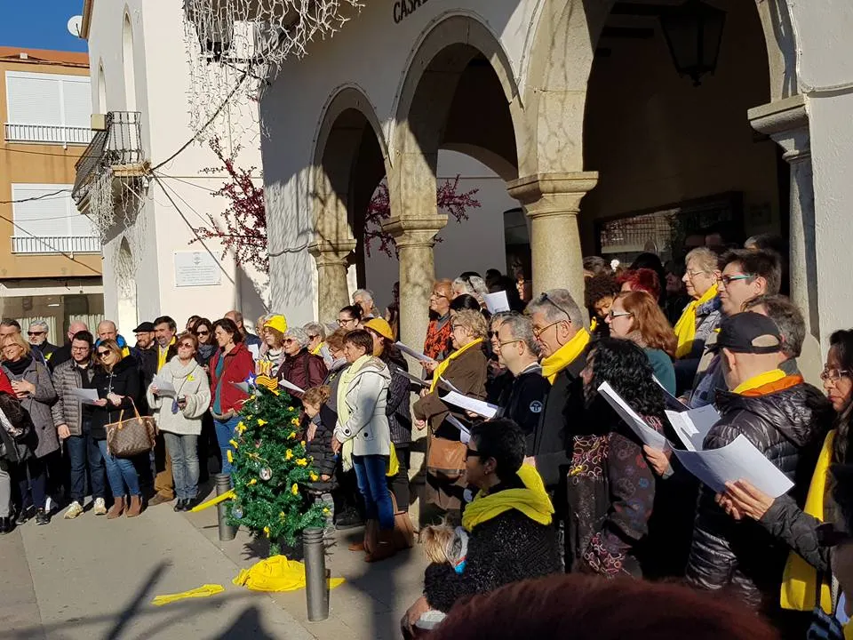 Cantada reivindicativa a Pineda "Un cant a la llibertat"