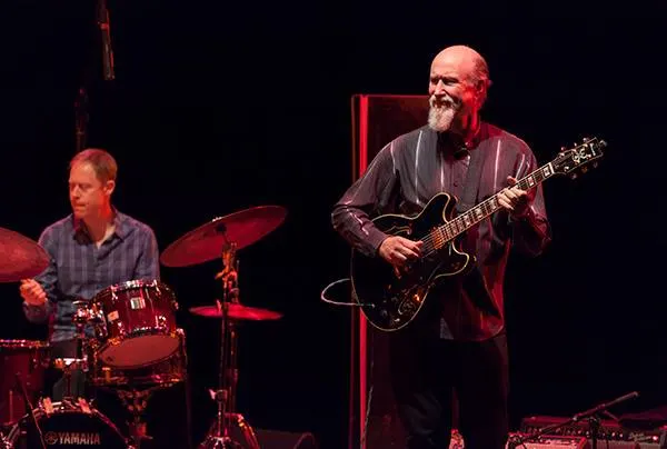 Jazz de Nit dedicat als grans guitarristes del jazz