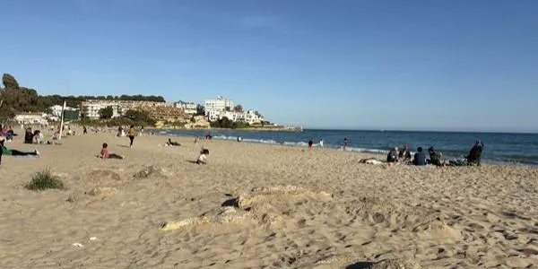 L’Ajuntament d’Altafulla ultima l’ordenança d’usos de la platja amb les aportacions del comitè de gestió de l’espai