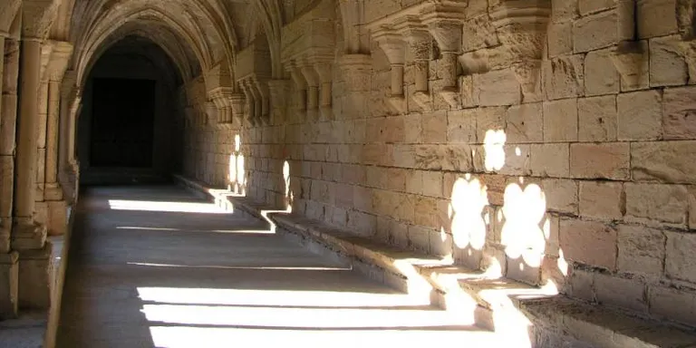 L’Aula d’Extensió Universitària proposa una sortida cultural als monestirs de Poblet i Santes Creus