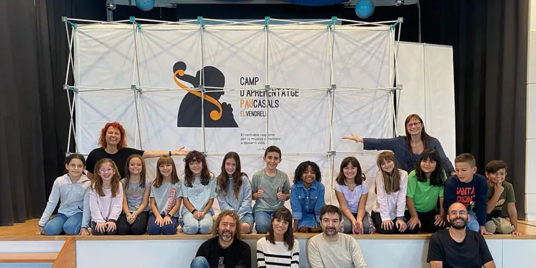 L'Escola Pau Claris participa a la nadala 'El gran regal'