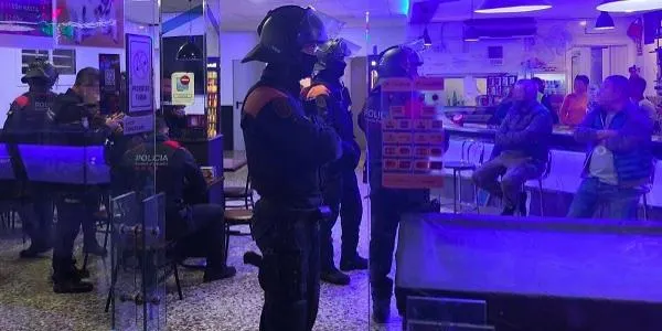 Els Mossos d’Esquadra detenen un home en el marc d’un dispositiu policial conjunt en dos locals de Torredembarra