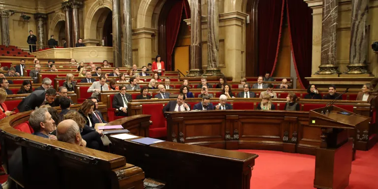 El PSC (34-40 escons) guanyaria les eleccions, seguit d'ERC (29-34) i Junts (22-28), segons el CEO