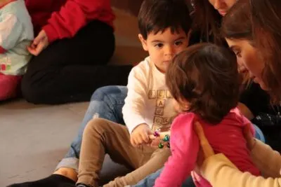 L’Escola de Música Robert Gerhard torna a impulsar el taller de música en familia