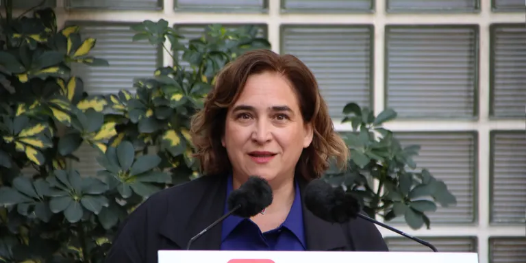 Colau proposarà a la Generalitat i a l'Estat limitar el nombre de creuers a Barcelona: "No és un model sostenible"