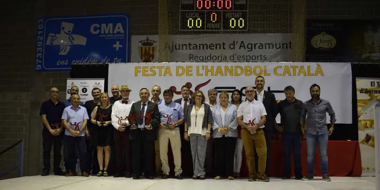 Vuit membres del CHA, homenatjats a la Festa de l'Handbol Català