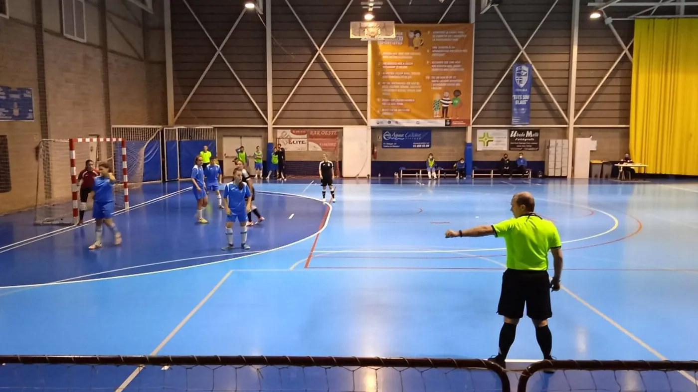 L’equip femení de futsal cau davant La Concòrdia i es veu obligat a guanyar a Esplugues