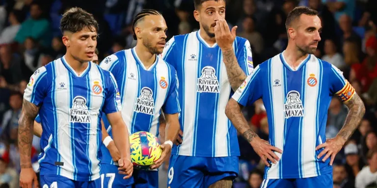 L'RCD Espanyol visita Vilarreal obligat a aixecar cap (19:30h)
