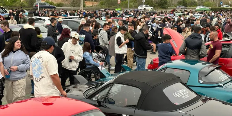 Els amants del motor gaudeixen de la segona edició del Motorshow Torredembarra