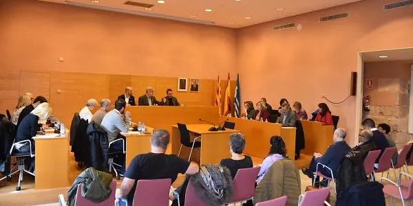 Els diputats tarragonins portaran al Parlament les reivindicacions dels treballadors de primària de Santa Tecla