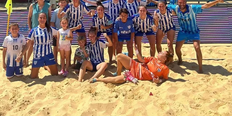 Tres torrencs, líders en la lliga espanyola de futbol platja