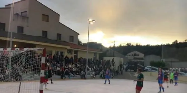 El filial del Catllar Atlètic torna aquest dissabte a Capçanes per resoldre la lliga