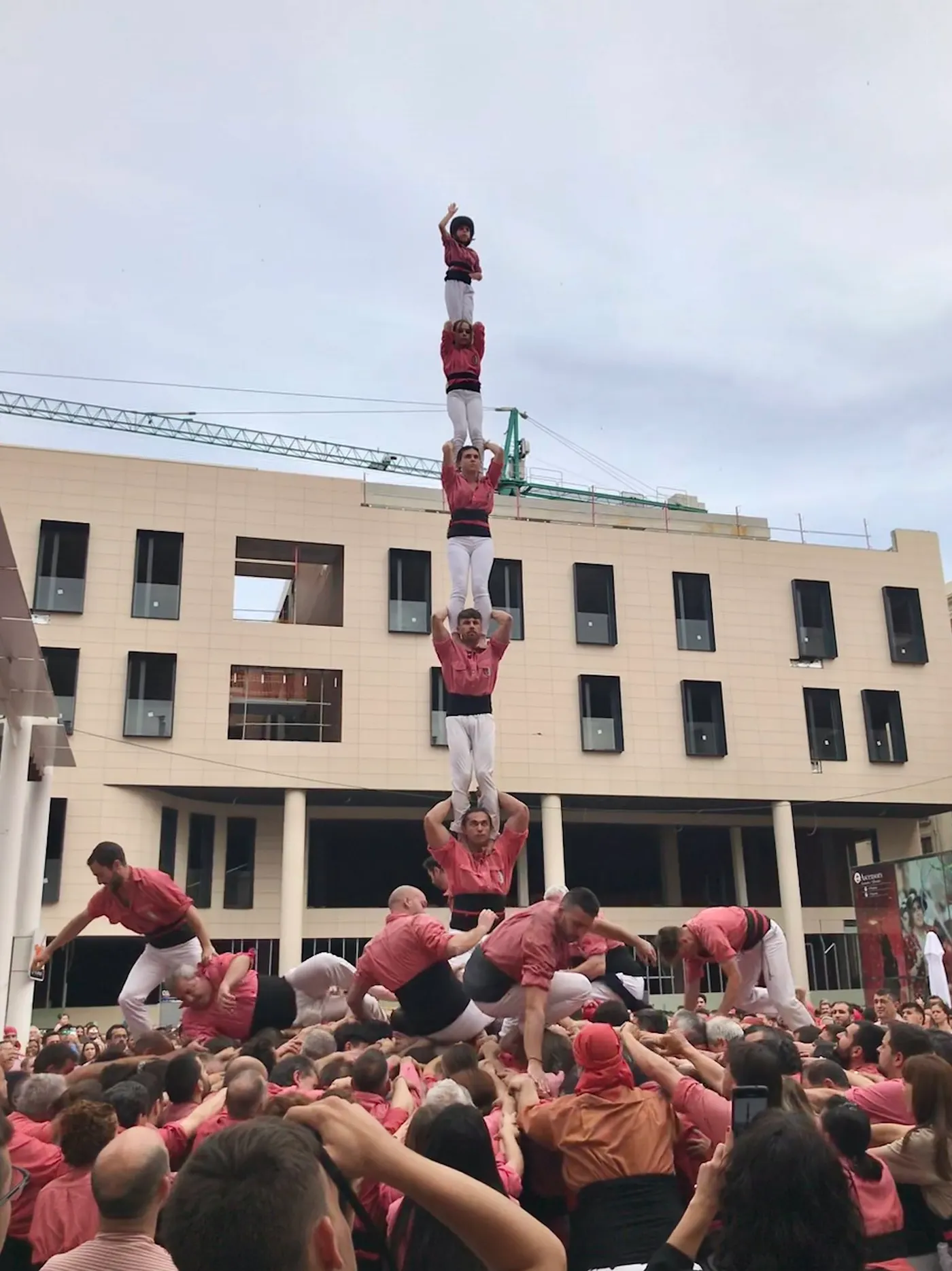La Colla Vella segueix perfeccionant el 4de8 amb el pilar i el 2de8 amb folre