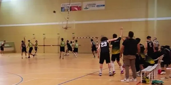 El CB Altafulla – BBG s’imposa novament al Torredembarra BC i és líder en solitari (78-71)
