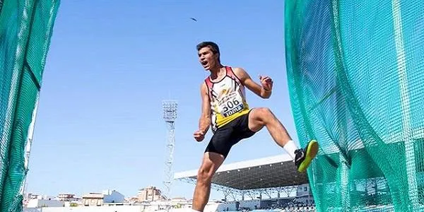 El torrenc Aaron Sola aconsegueix l’or en la modalitat de llançament de disc del Campionat de Catalunya Absolut