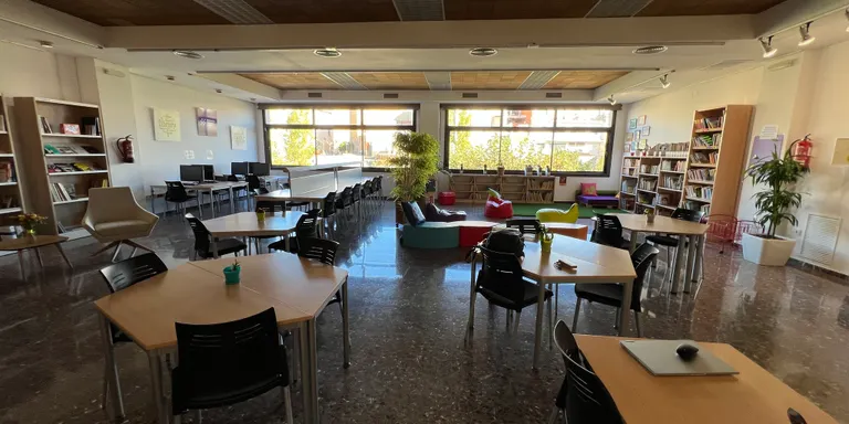 La Biblioteca Montoliu espera reobrir al públic en pocs mesos