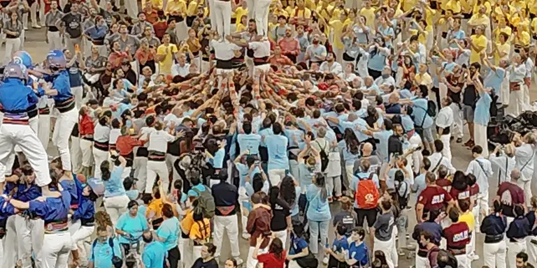 Els Nois de la Torre tanquen temporada per Tots Sants