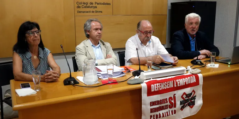 Ecologistes i Stop Macro Parc, contra la plataforma d'assaig de l'eòlica marina a Roses