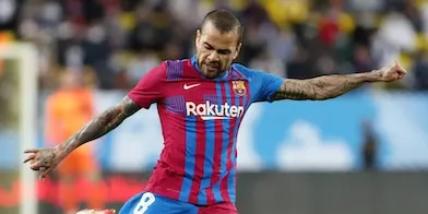 Dani Alves admet que no li va agradar la forma de marxar del club