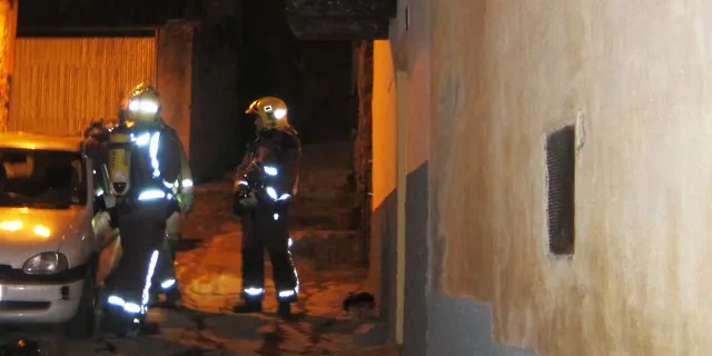 Un incendi a la cuina d'una casa rural de Coll de Nargó obliga a desallotjar els inquilins