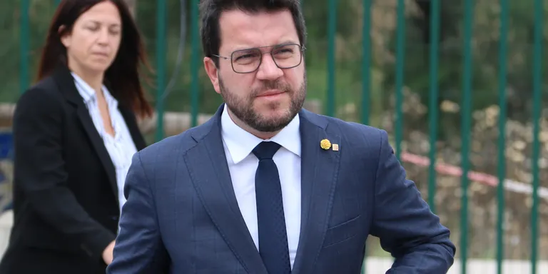 Aragonès celebra la fi de la interinitat al Parlament i espera reunir-se "ben aviat" amb Erra: "Tenim molta feina a fer"