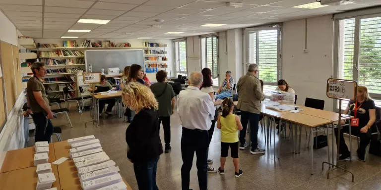 La maquinària municipal ja prepara les eleccions generals del 29-N