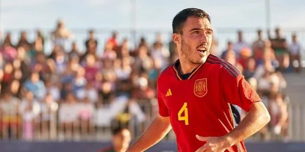 El torrenc José Arias assoleix el bronze al Mundialito amb la Selecció Espanyola de futbol platja