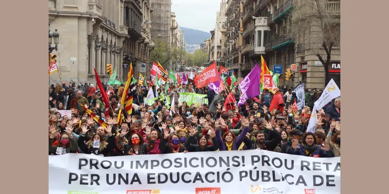 Els sindicats anunciaran aquesta setmana noves jornades de vaga i no descarten l’aturada indefinida si Cambray no es mou