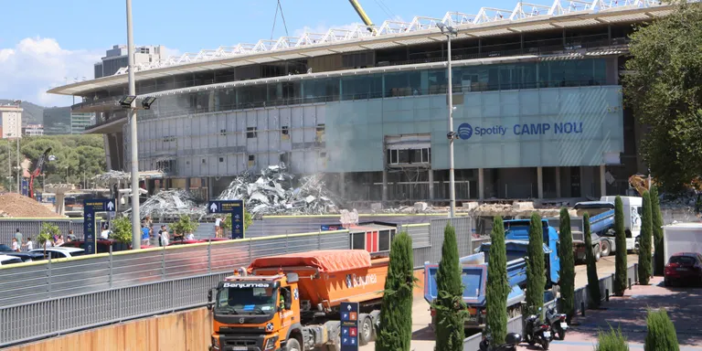 Joan Laporta assegura que el Camp Nou “està per jugar” i que “la pilota està a la teulada de l’Ajuntament”