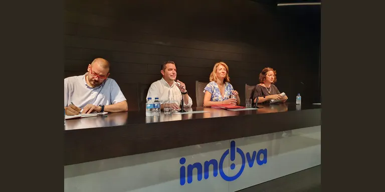 La Ministra Raquel Sánchez explica a Pineda el projecte de pacificació de l'N-II al Maresme