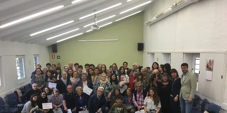 Trobada de final de curs del projecte intergeneracional 'Ens escrivim'