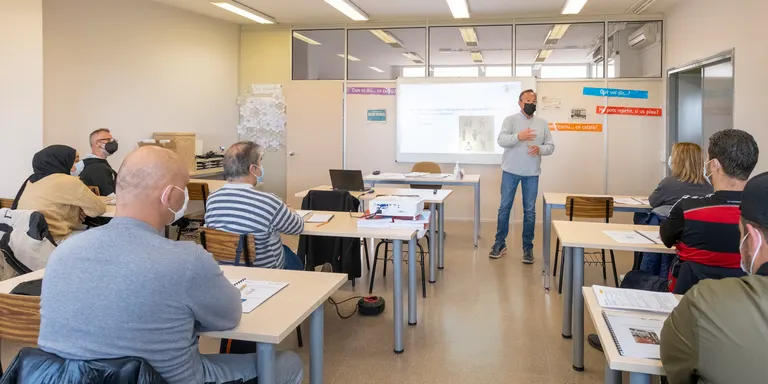 Una quinzena de persones han realitzat un nou curs de carretoner/a a Constantí