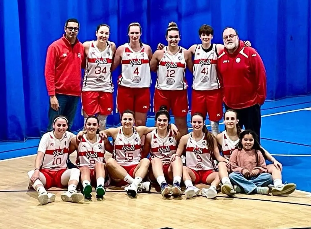 El CB Valls femení tanca la lliga amb una victòria