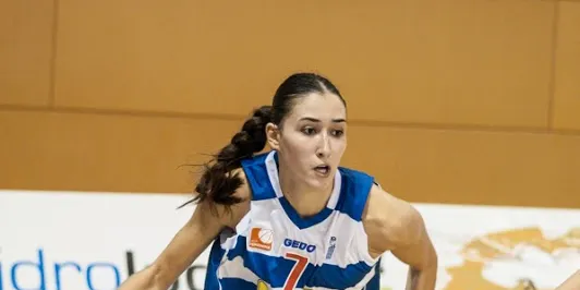 Belén Arrojo renova pel Cadí La Seu