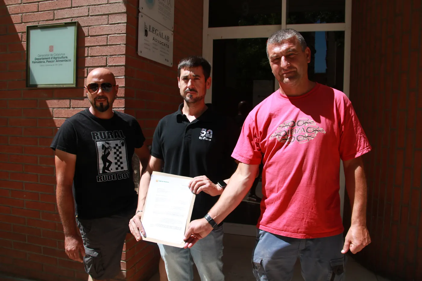Unió de Pagesos reclama una "arrencada social i ordenada" de vinyes per salvar el sector davant l'estoc de raïm